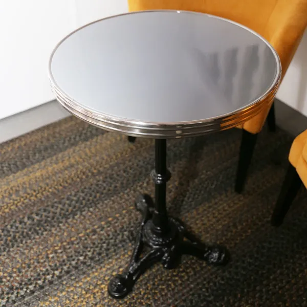Bistro table with enameled top – 3 sizes, 9 colors