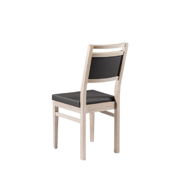 Chair Ambia Lelièvre