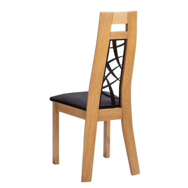 Chair Tera Lelièvre