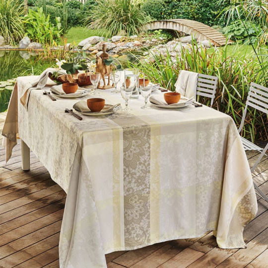 Garnier Thiebaut Mille Dentelles tablecloth beige - 5 sizes