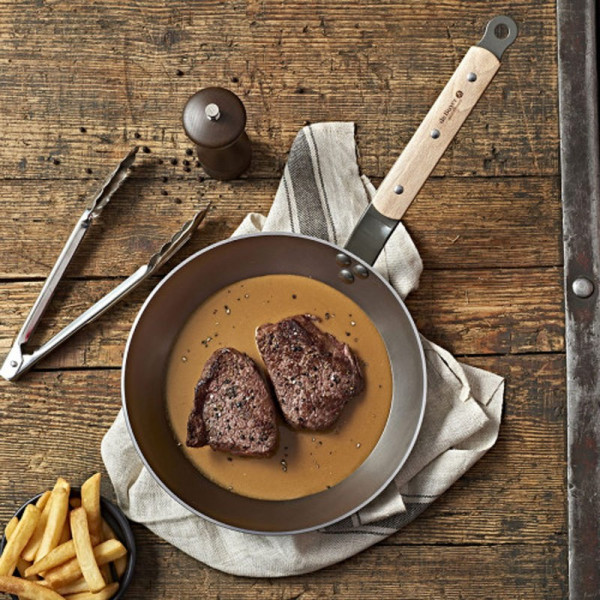 De Buyer Minéral B wood steel pan - 5 sizes