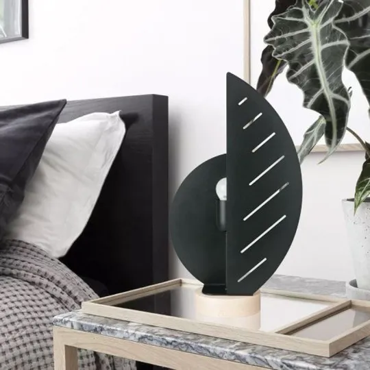 LUZ EVA Feather Lamp - 2 colors