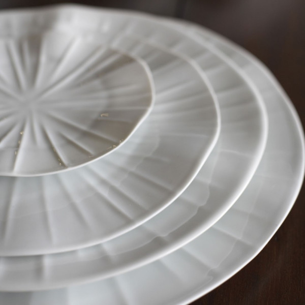 6 Porcelain Lotus Plates Pergay - 5 sizes