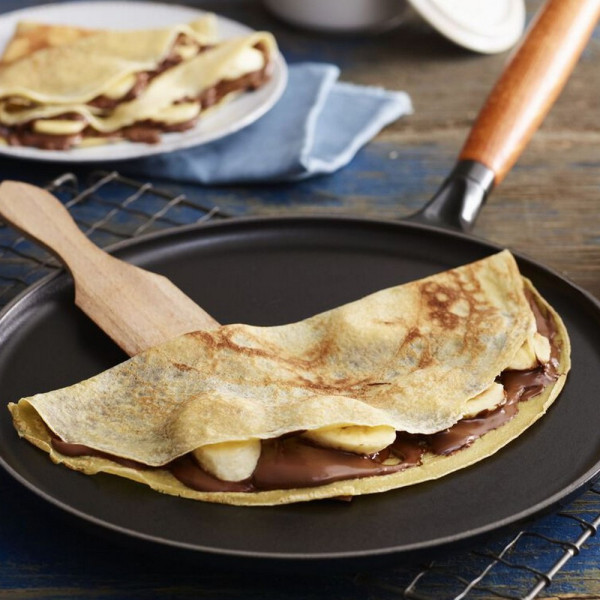 Staub cast iron crepe pan wooden handle