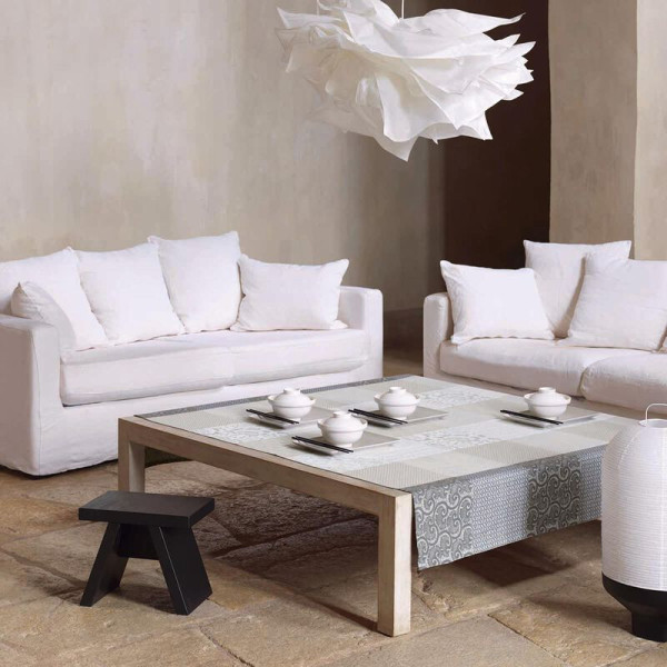 Le Jacquard Français Fleurs de Kyoto tablecloth - 2 colors