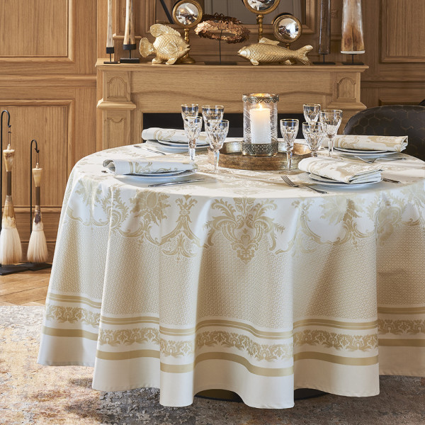 Garnier Thiebaut Eléonore tablecloth golden - 7 dimensions