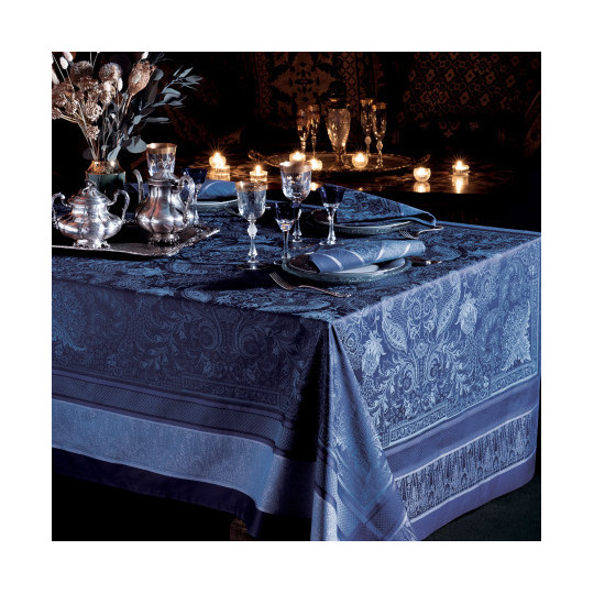 Garnier Thiebaut Persina table runner crépuscule twilight