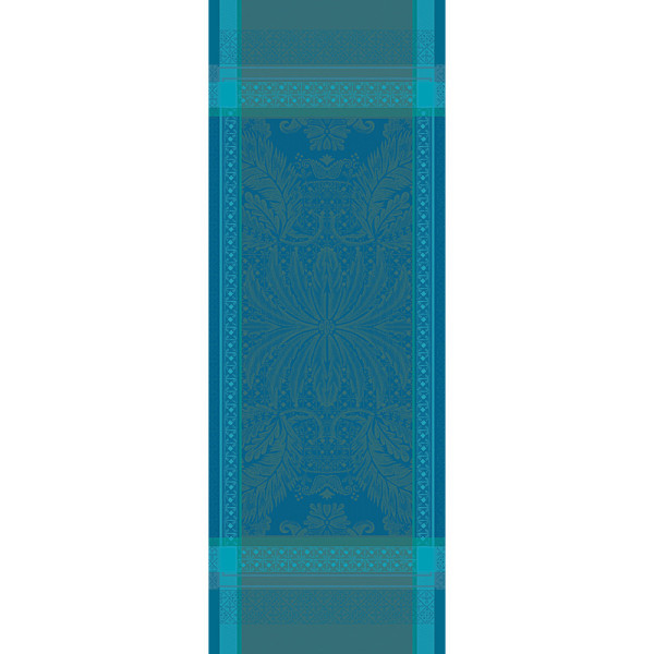 Garnier Thiebaut Isaphire emerald table runner
