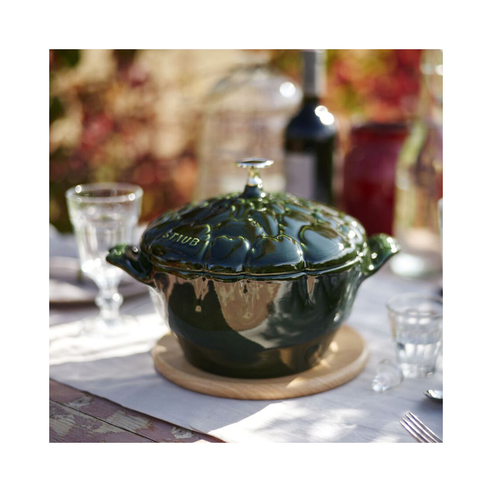 Staub Artichoke Cocotte - 22 cm