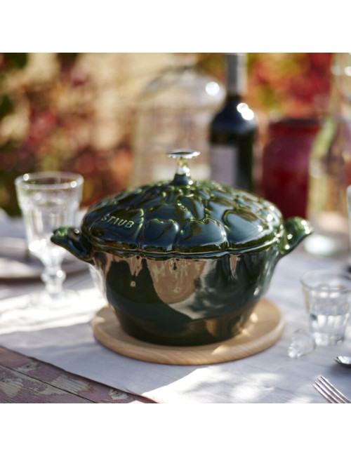 STAUB LA COCOTTE グリーン 両手鍋 Amazon.co.jp: ストウブ(Staub) 両手鍋 バジルグリーン 直径33cm 40509