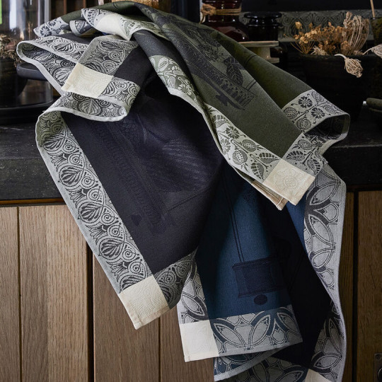 Le Jacquard Français Animal Curiosities Night Tea Towel