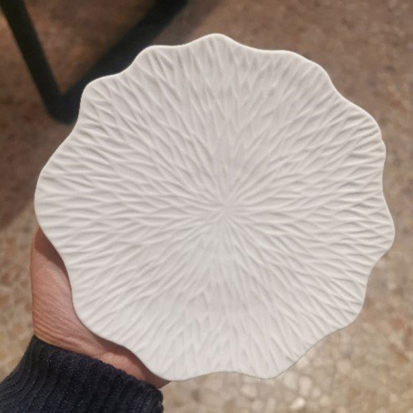 Jacques Pergay 6 Smock porcelain plates - 6 sizes
