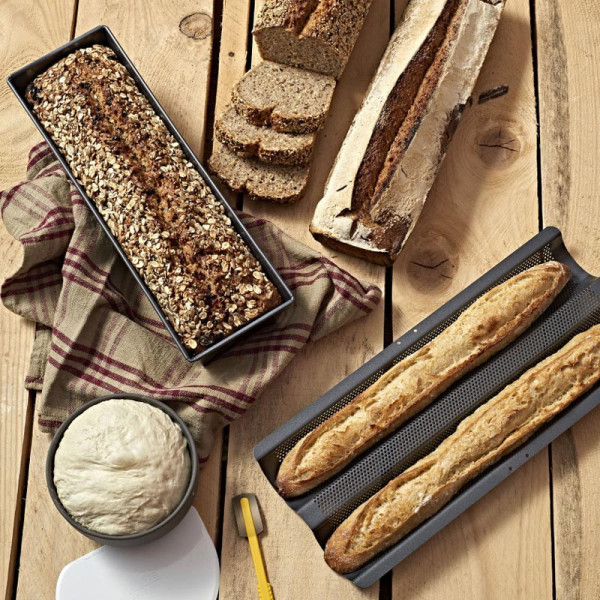 De Buyer Homebread baguette and bread box set