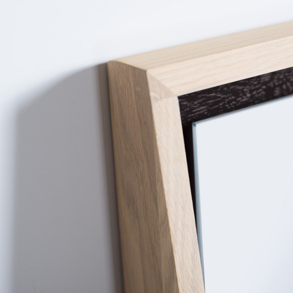 Drugeot Manufacture Float mirror shelf solid oak - 14 colors