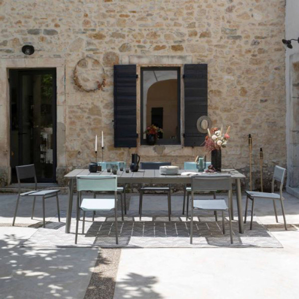 LAFUMA MOBILIER ORON extendable dining table in aluminium Titane - 2 sizes