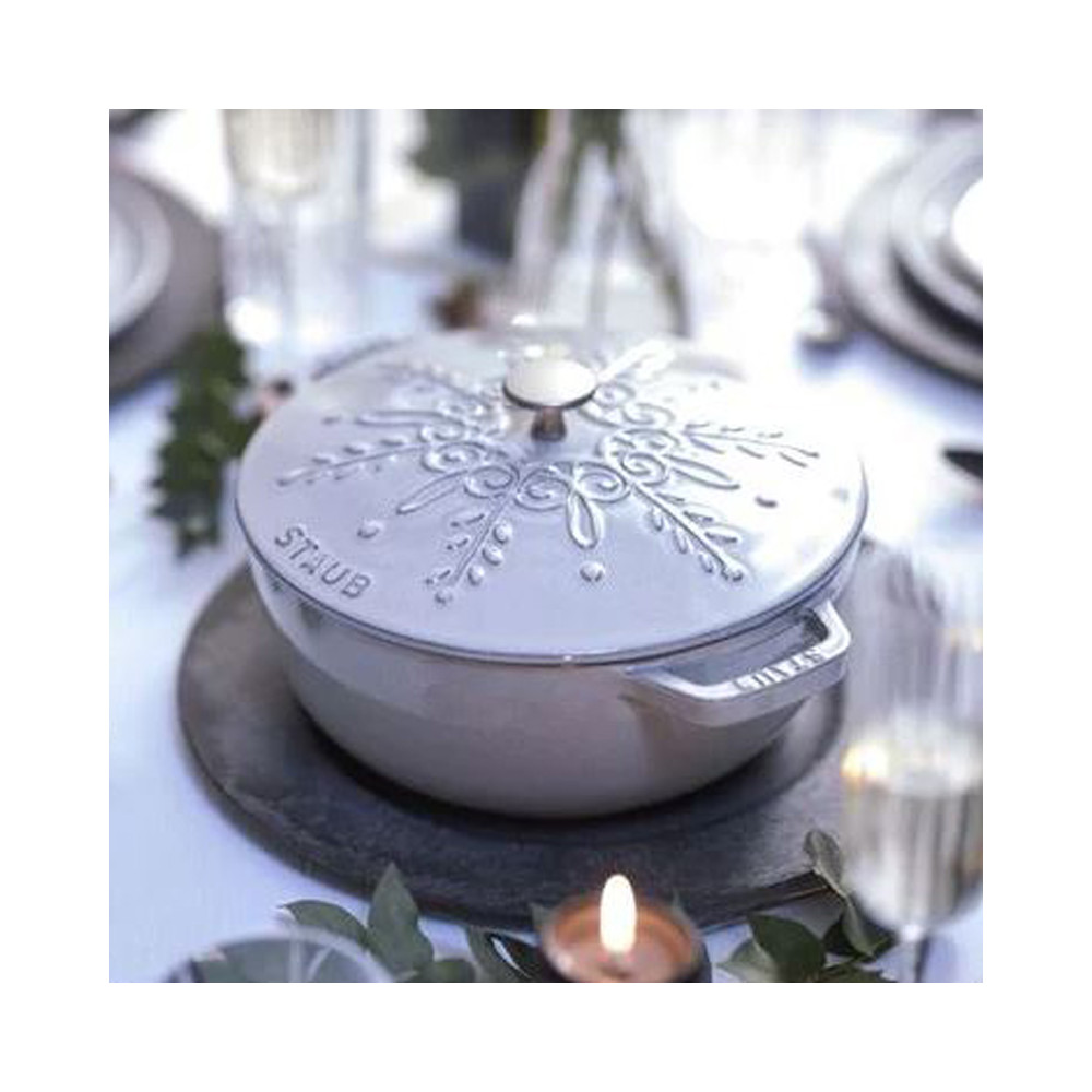 Staub cast iron cocotte 24cm white truffle snowflake