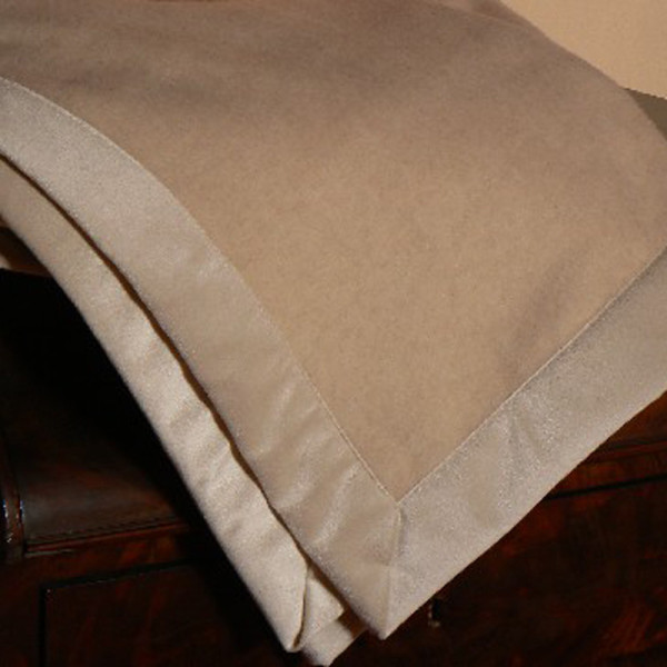 Midipy Blanket in 100% cashmere natural beige - 3 sizes