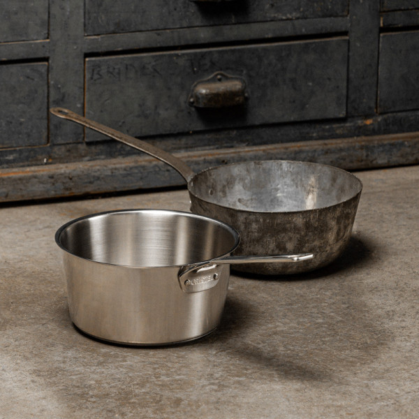 CRISTEL 1826 brushed stainless steel saucepan - 3 sizes
