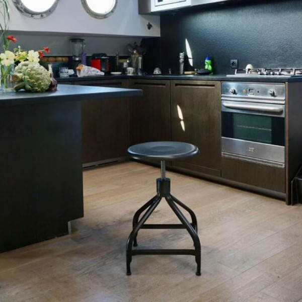 Nicolle adjustable metal stool - 8 colors