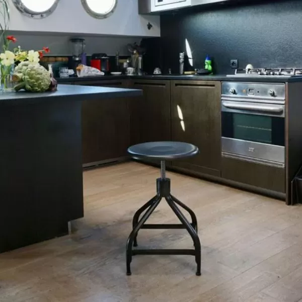 Nicolle adjustable metal stool - 8 colors