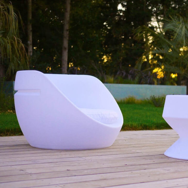 Link Boon's 3 in 1 illuminated armchair - remote control provided