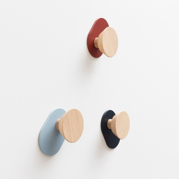 Drugeot Manufacture Ombre solid oak coat hook - 6 colors 2 finishes