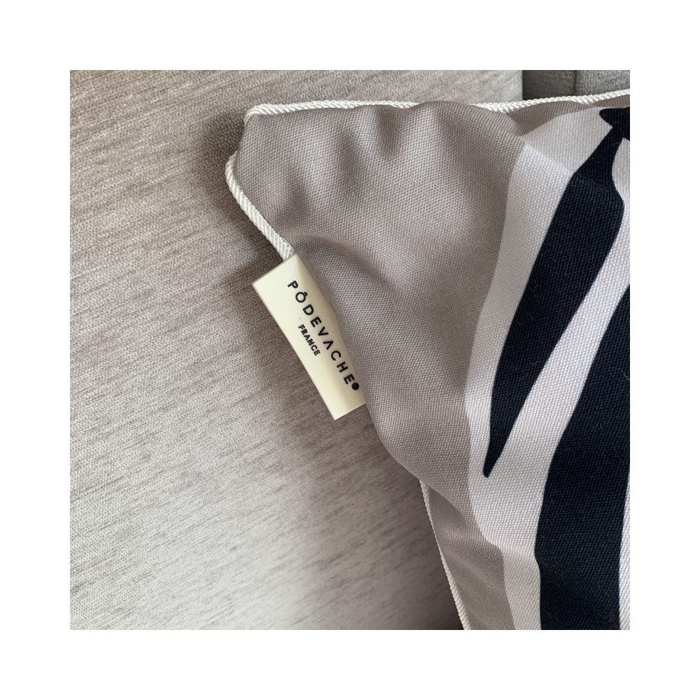 Pôdevache Batayo outdoor square cushion 45x45cm