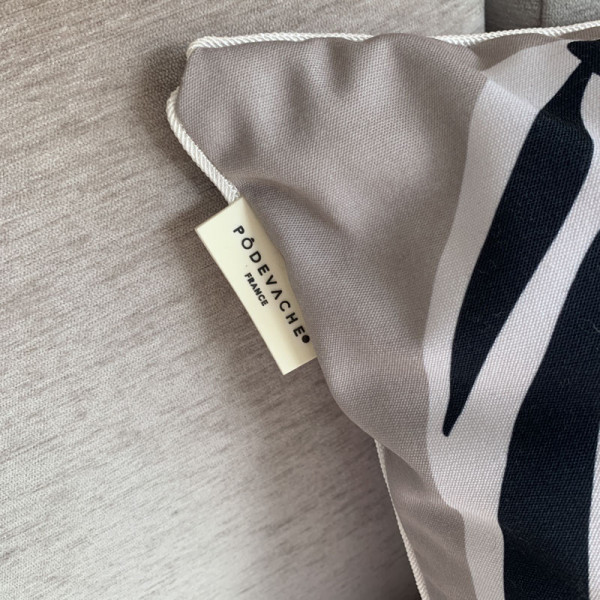 Pôdevache Batayo outdoor square cushion 45x45cm