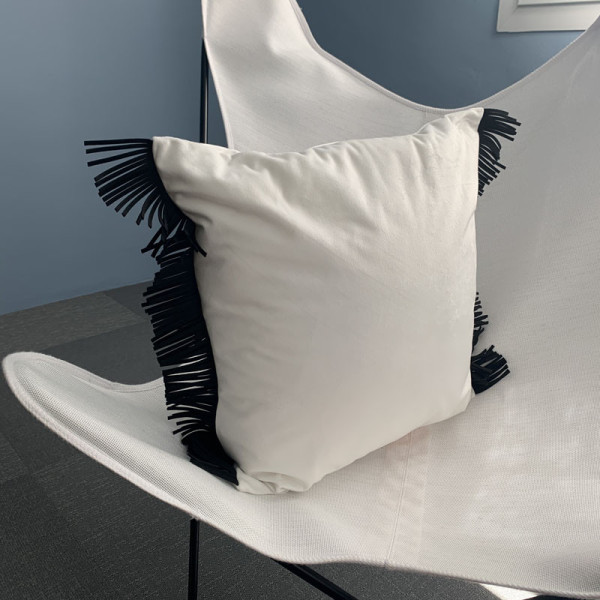 Pôdevache Unizo square peach skin cushion 45x45cm fringes