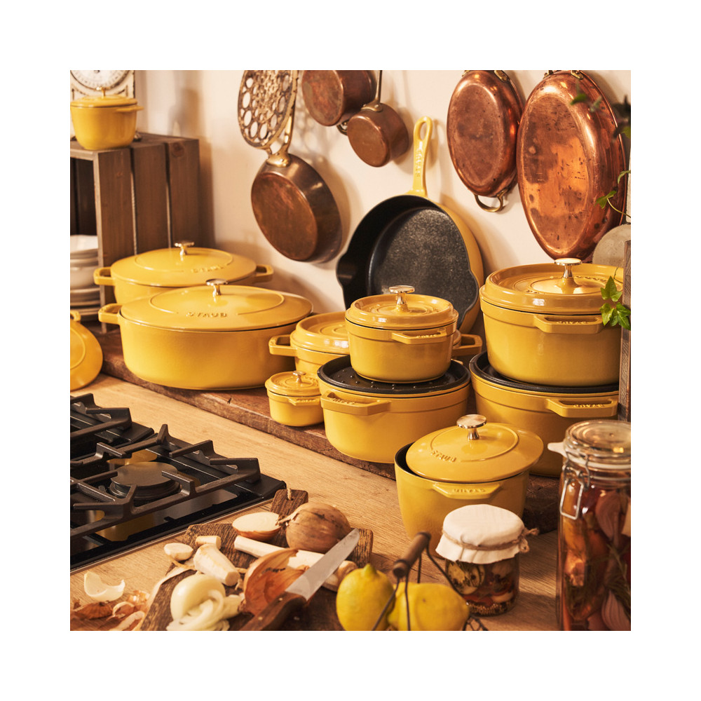 Staub cast iron cocotte round Lemon - 3 diameters