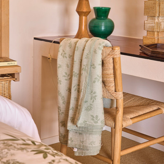 LE JACQUARD FRANCAIS Foliage Cotton Throw Blanket - 3 Colors
