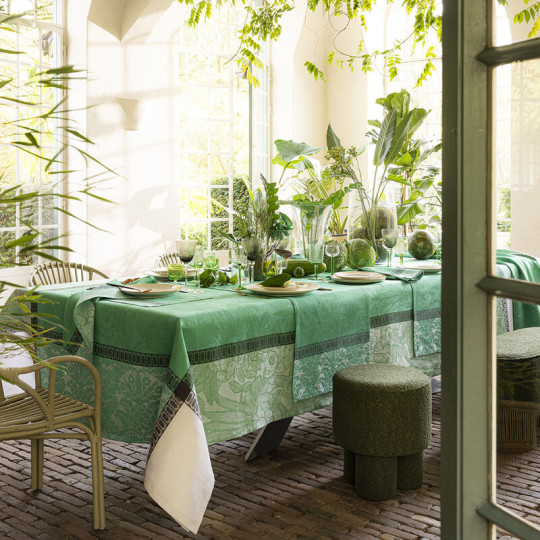 LE JACQUARD FRANCAIS Tropical Escapade Tablecloth Linen - 3 Colors 4 Sizes