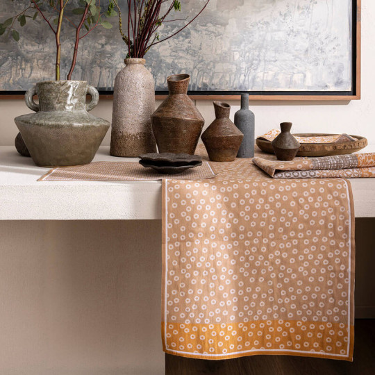 LE JACQUARD FRANCAIS Wagara cotton table runner - 3 colors