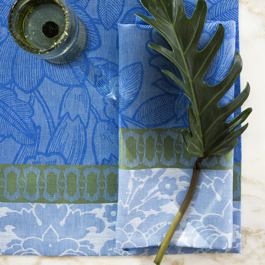 LE JACQUARD FRANCAIS 4 Escapade Tropicale linen napkins - 3 colors
