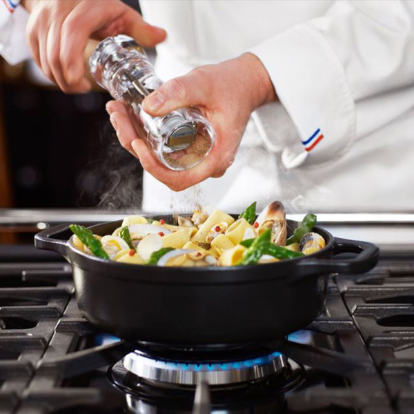 CHASSEUR Oval Cast Iron Cocotte Dish 27cm - 2 Colors