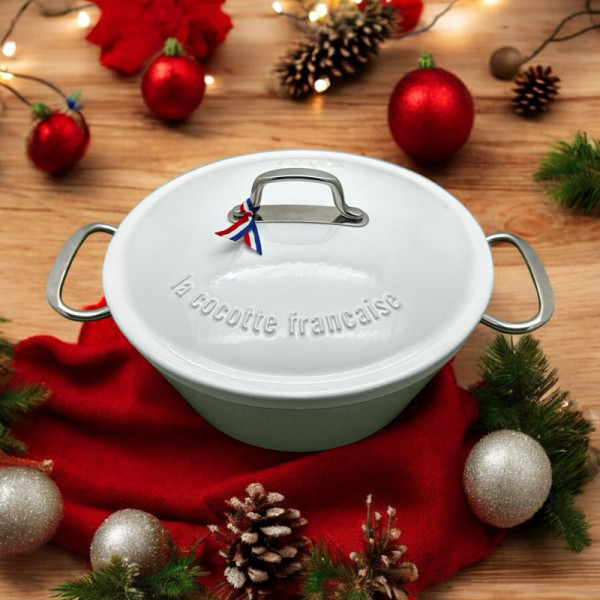 LA COCOTTE FRANCAISE Cast Iron Cocotte 26cm Snow White from the Pyrenees