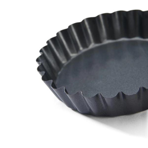 DE BUYER Round Fluted Non-Stick Steel Tartlet Mold - 2 Sizes