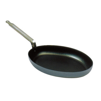 MATFER Chef Plus Non-Stick Oval Aluminum Frying Pan - 2 Sizes