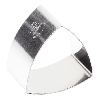 MATFER Set of 4 curved triangle shaped stainless steel nuns, 6.5x6.5x4cm