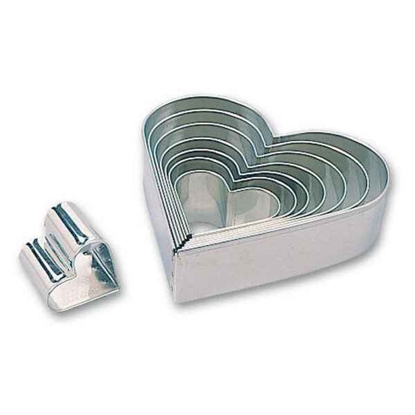 MATFER Box of 8 Heart-Shaped Cutters, 4 to 14 cm, Tinplate