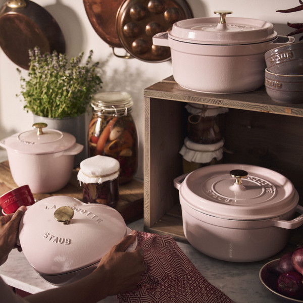 STAUB Sorbet Rose Cast Iron Heart-Shaped Cocotte 20cm